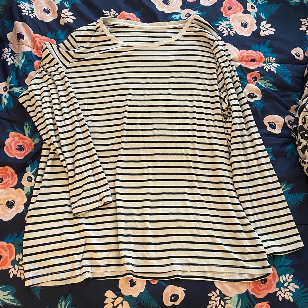Ava & Viv black and white striped long sleeve tee